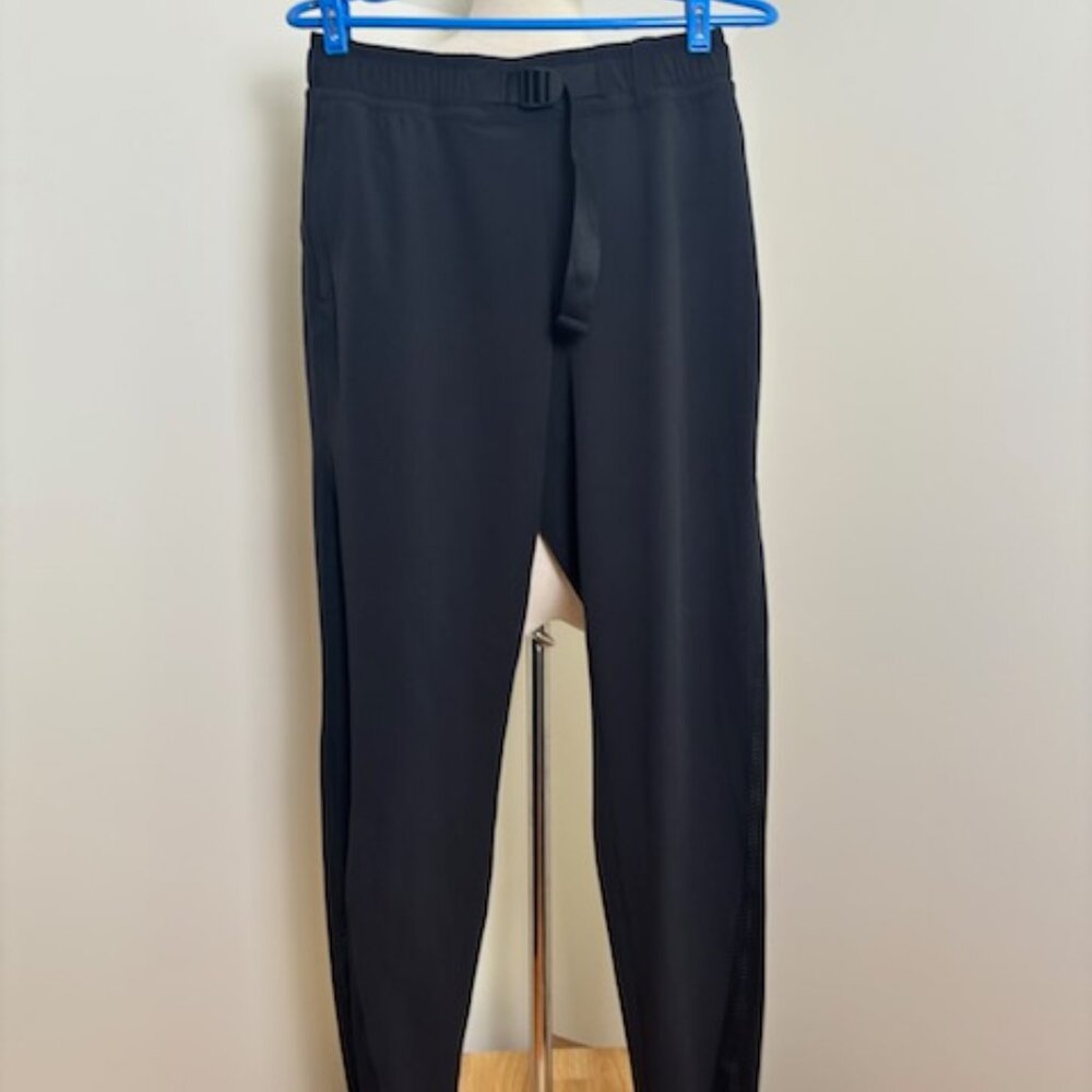 Athleta Quest Jogger pants, black size 4T